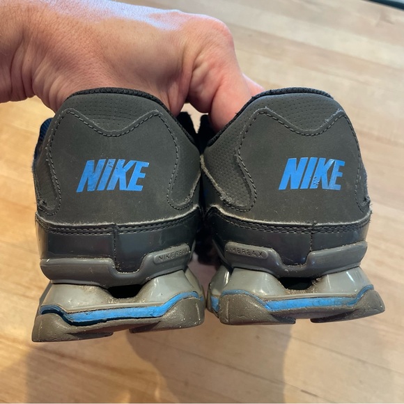 Nike Reax 8 TR Air Sneakers Black Blue 621716-017 Men's Size 8 - Picture 2 of 9